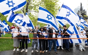 Supporters of Israel gather to celebrate the country's Independence Day in Montreal on Tuesday, May 14, 2024. (The Canadian Press / Christinne Muschi)