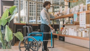 U of Carleton student creates device for wheelchair users
