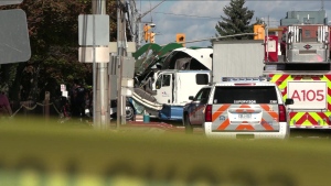 Mississauga collision leaves 1 dead