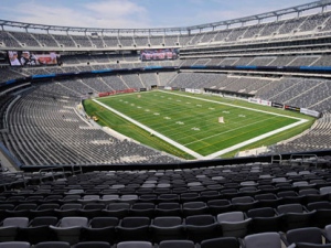 The MetLife Stadium field crew had a busy day shoveling snow at the Packers- Giants game