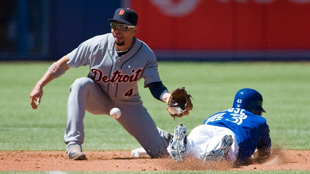 Blue Jays torch Tigers relievers to avoid back-to-back series sweeps